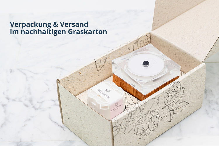 Verpackung und Versand im nachhaltigen Graskarton